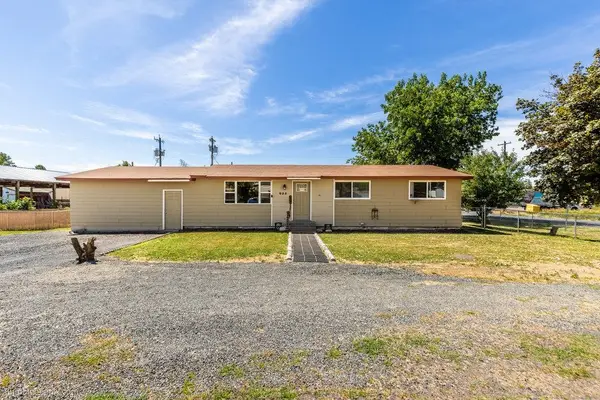 522 NW Cole Ave, Wilbur, WA 99185
