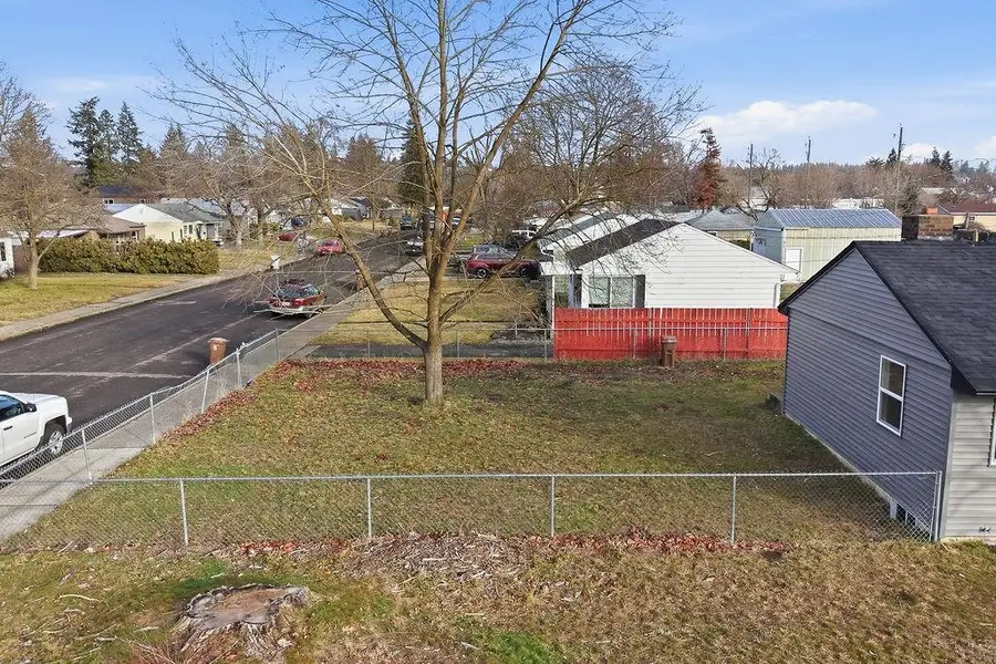 2426 W Rowan Ave, Spokane, WA 99205 - Image #3