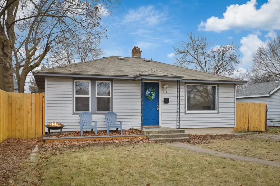 818 E Courtland Ave, Spokane, WA 99207 - Image #2