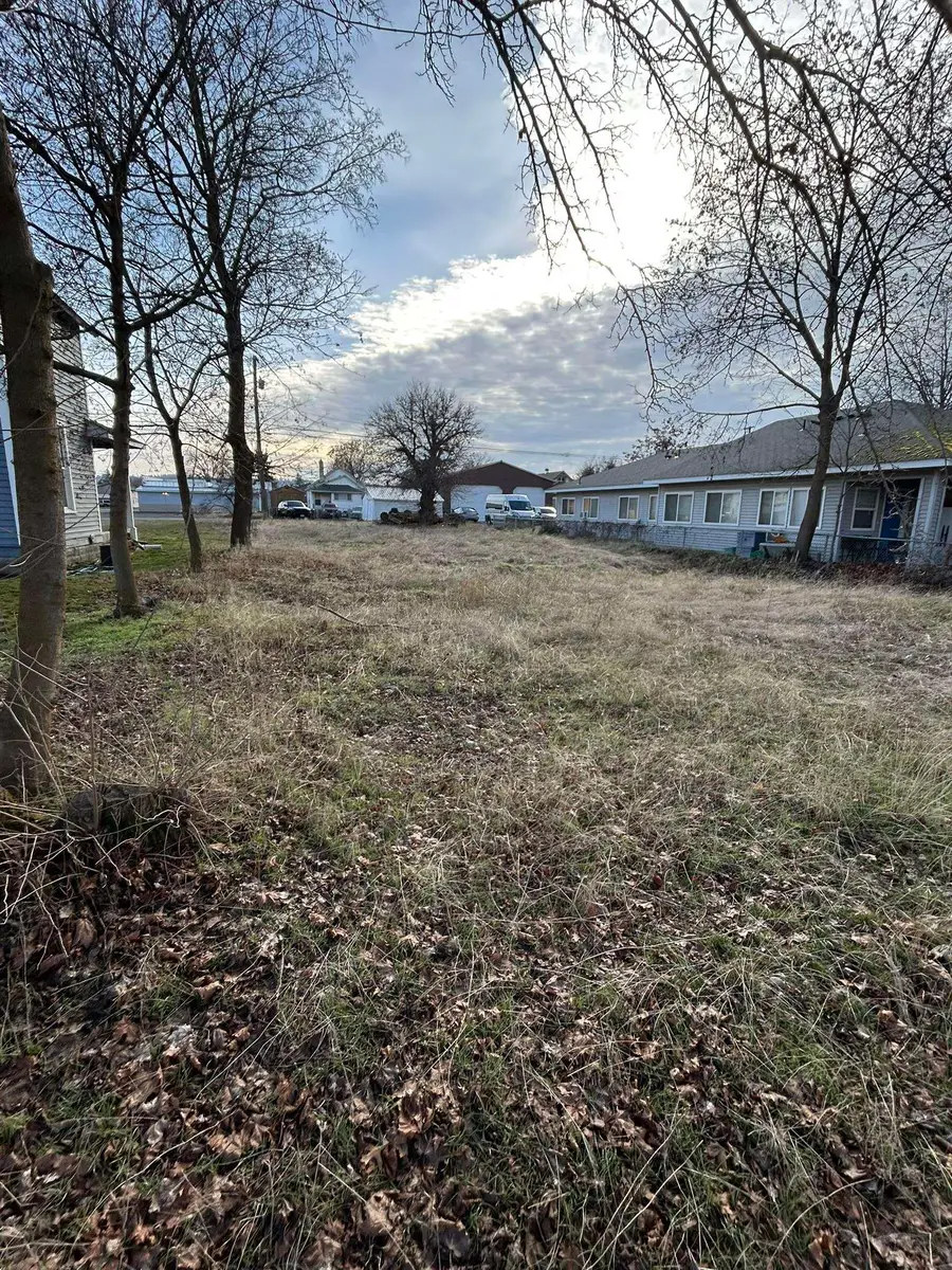 1924 E Sharp Ave, Spokane, WA 99202 - Image #3