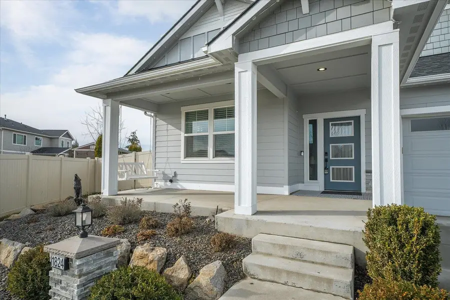 1824 S Ridgetop Dr, Greenacres, WA 99016 - #2