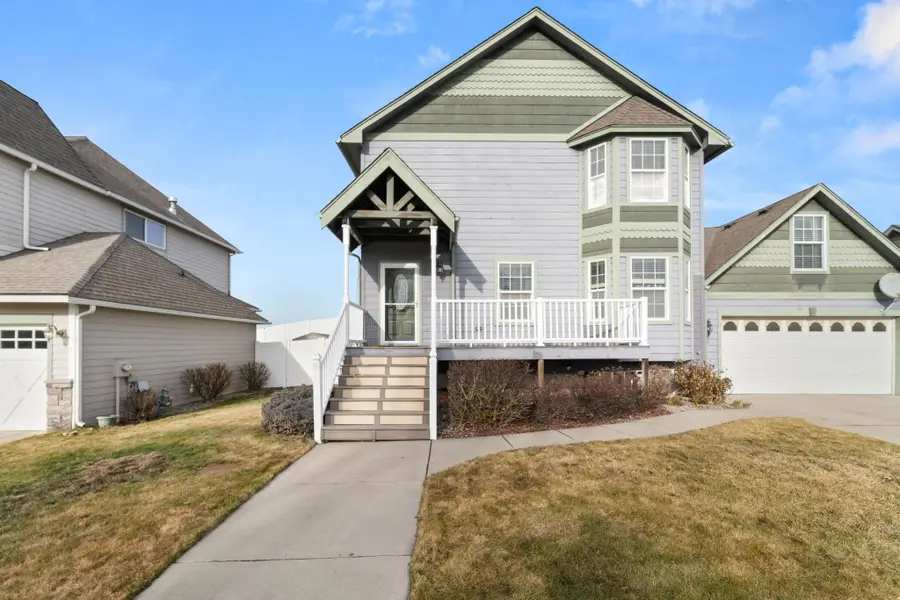 713 Golden Hills Dr, Cheney, WA 99004 - Image #2