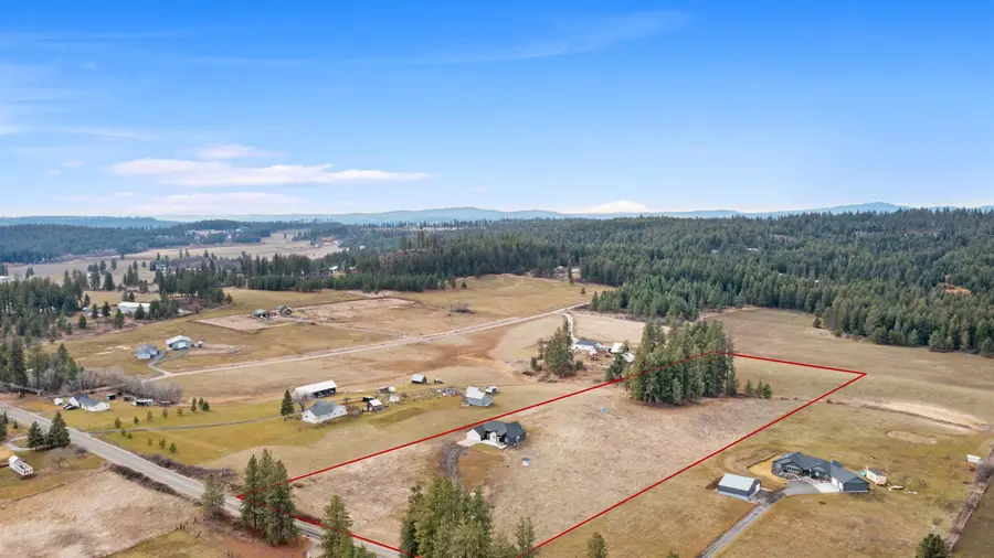 32609 N Elk Chattaroy Rd, Chattaroy, WA 99003 - #3