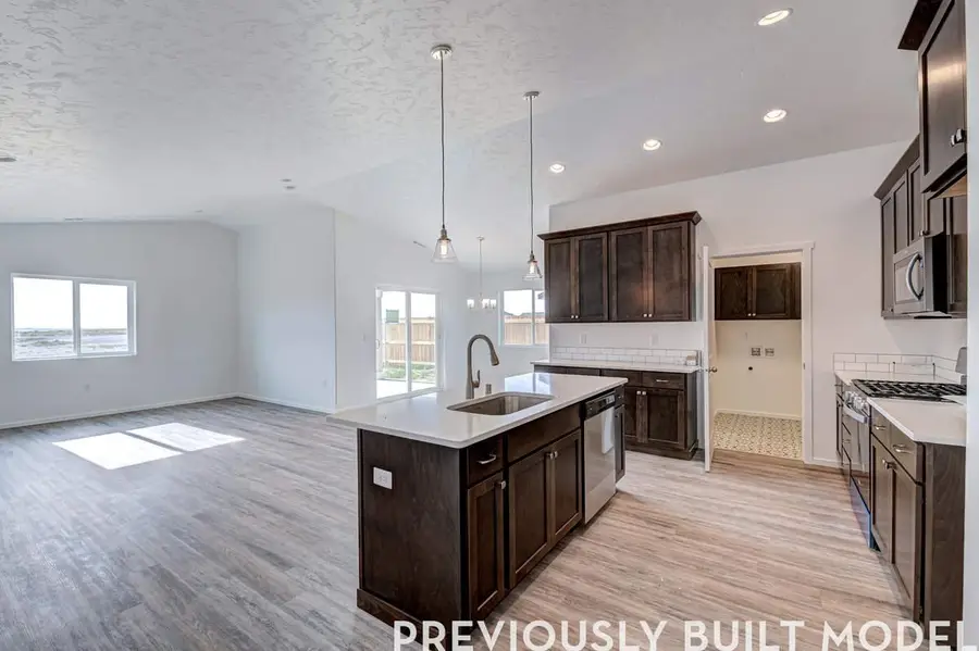 18722 E Riverside Ct, Spokane Valley, WA 99016 - Image #2