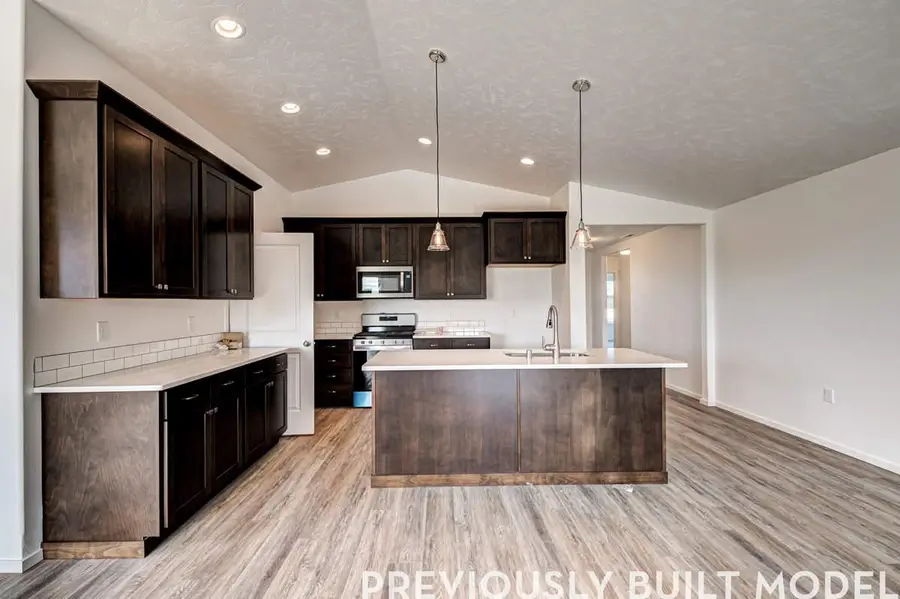 18722 E Riverside Ct, Spokane Valley, WA 99016 - Image #3