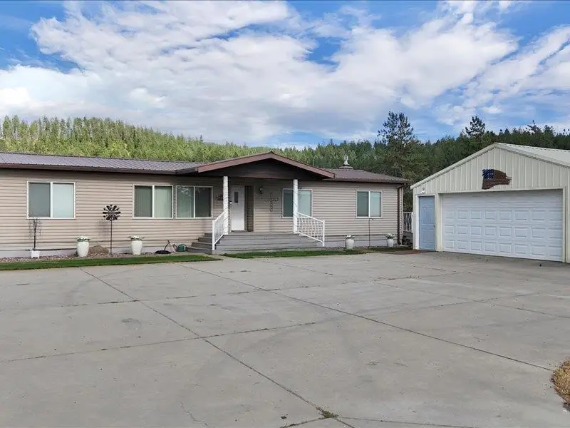 26026 N N Madison Rd, Chattaroy, WA 99003 - #3