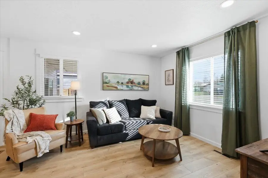 8203 E Indiana Ave, Spokane Valley, WA 99212 - Image #3