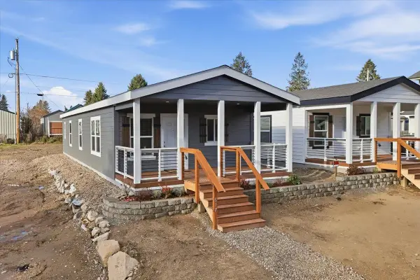 617/621 S State Ave, Newport, WA 99156