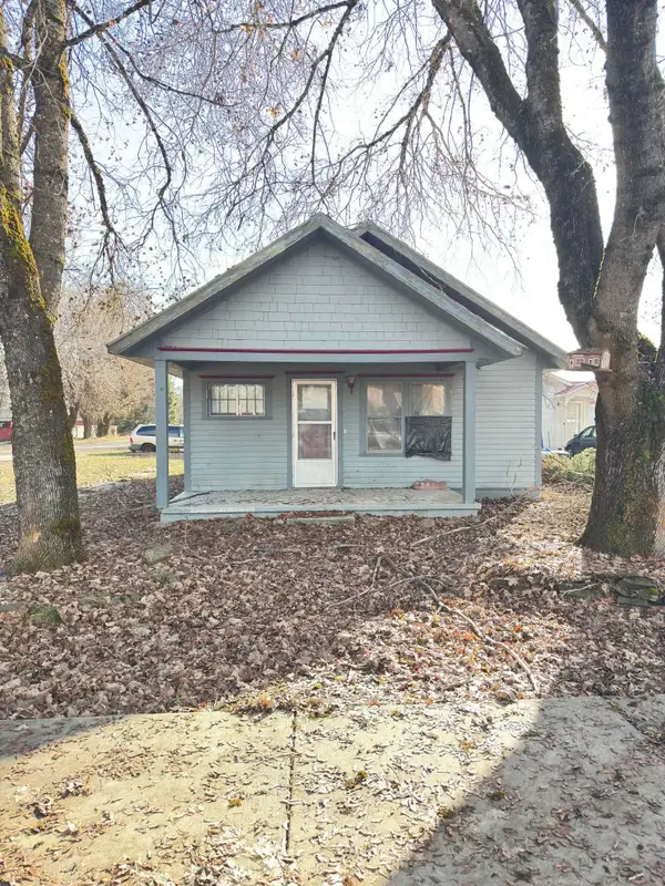 101 Main St, Ione, WA 99139