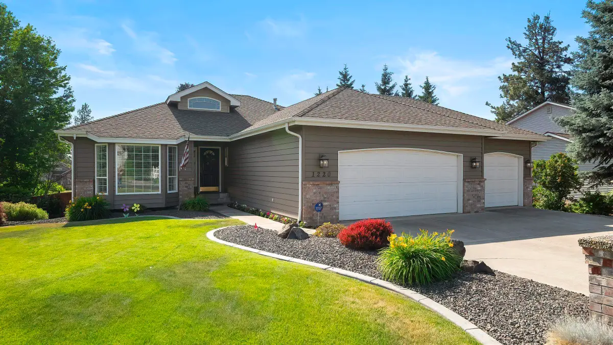 1220 E Brierwood Dr, Spokane, WA 99218 - #1