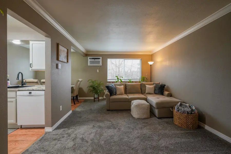 222 N Hutchinson Rd, Spokane Valley, WA 99212 - #2