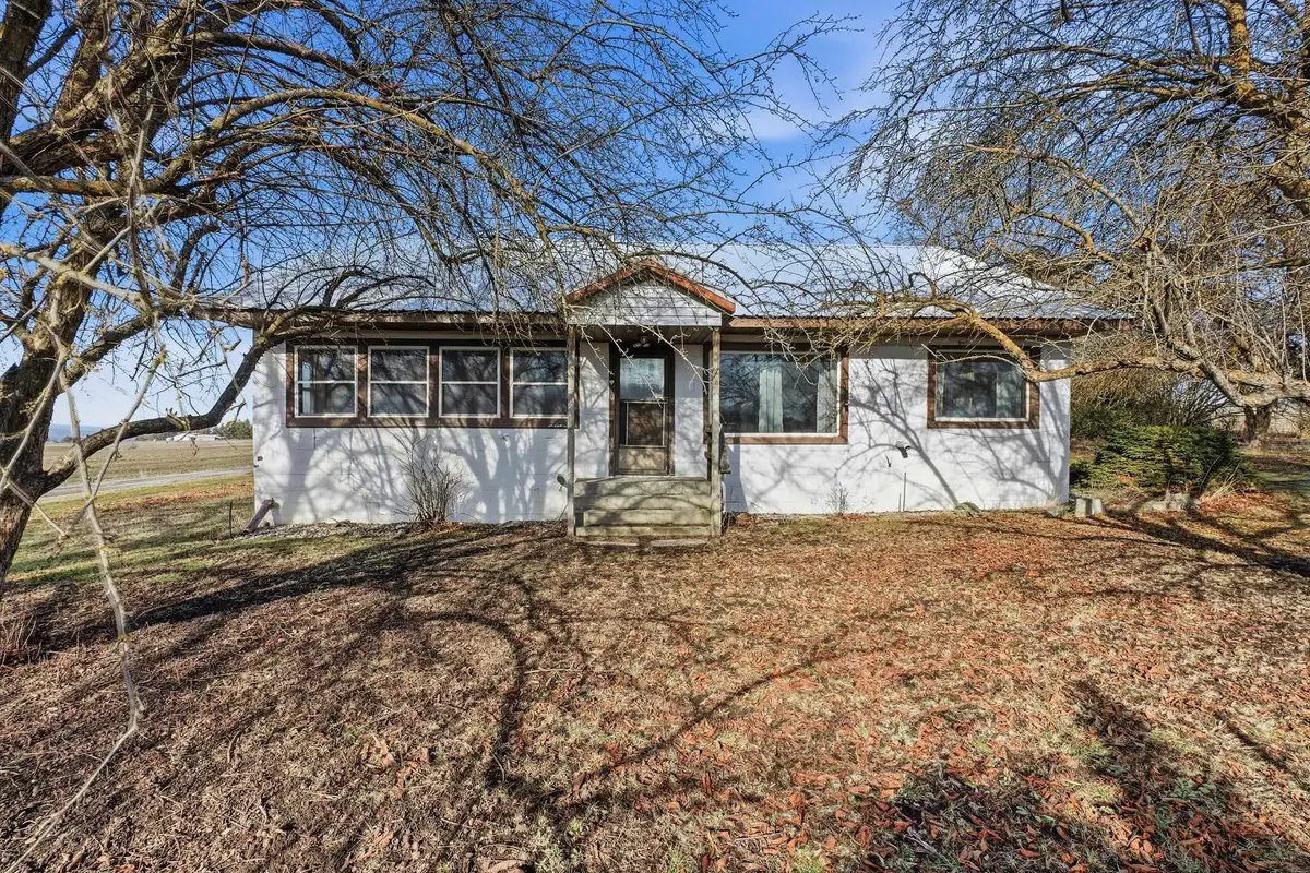 10001 E Bigelow Gulch Rd, Spokane, WA 99217 - #1