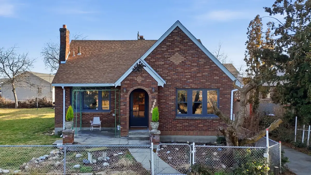 5038 E Commerce Ave, Spokane, WA 99212 - #1