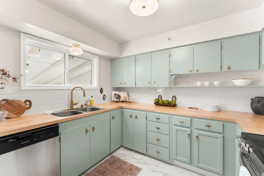 712 E Kiernan Ave, Spokane, WA 99207 - #2