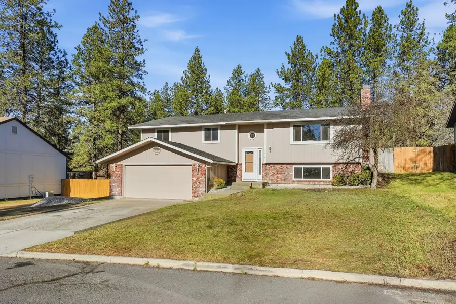 5618 W Pacific Park Dr, Spokane, WA 99208 - #2
