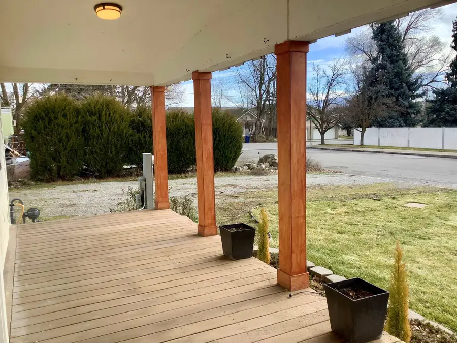 11621 E Ermina Ave, Spokane Valley, WA 99206 - #2