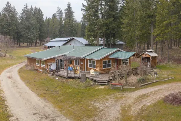 11006 E Boundary Rd, Elk, WA 99009