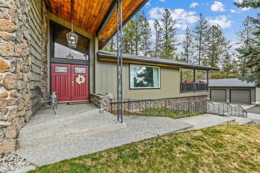 216 W Fleming Ave, Colbert, WA 99005 - #3