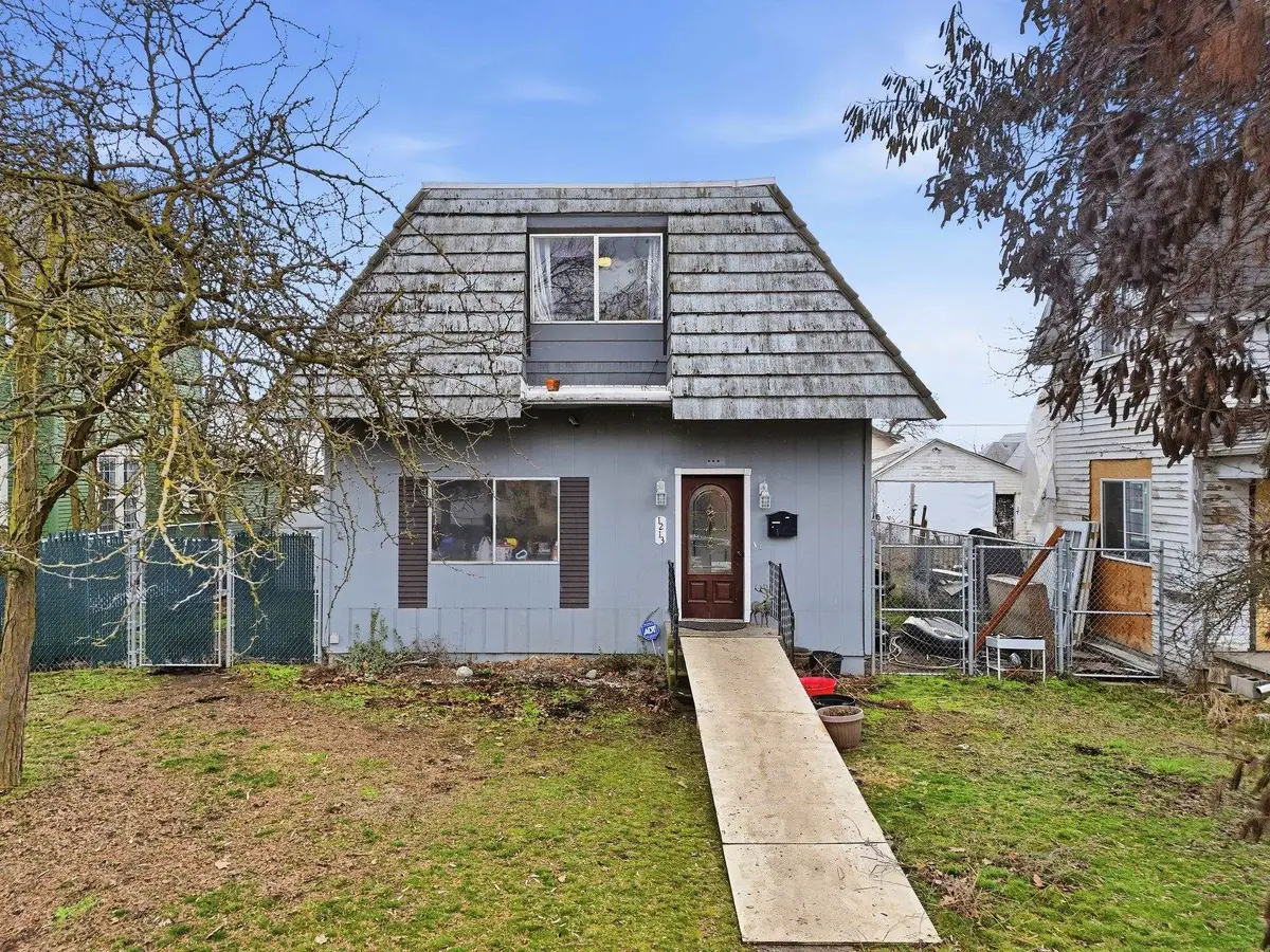 1213 W Maxwell Ave, Spokane, WA 99201 - #1