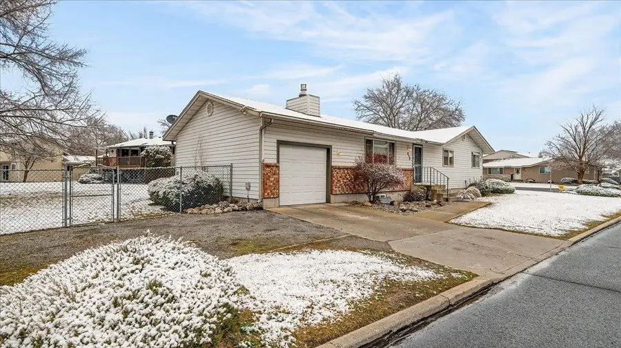 815 E Beacon Ave, Spokane, WA 99208 - #2