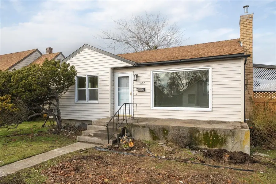 1327 E Lacrosse Ave, Spokane, WA 99207 - #2