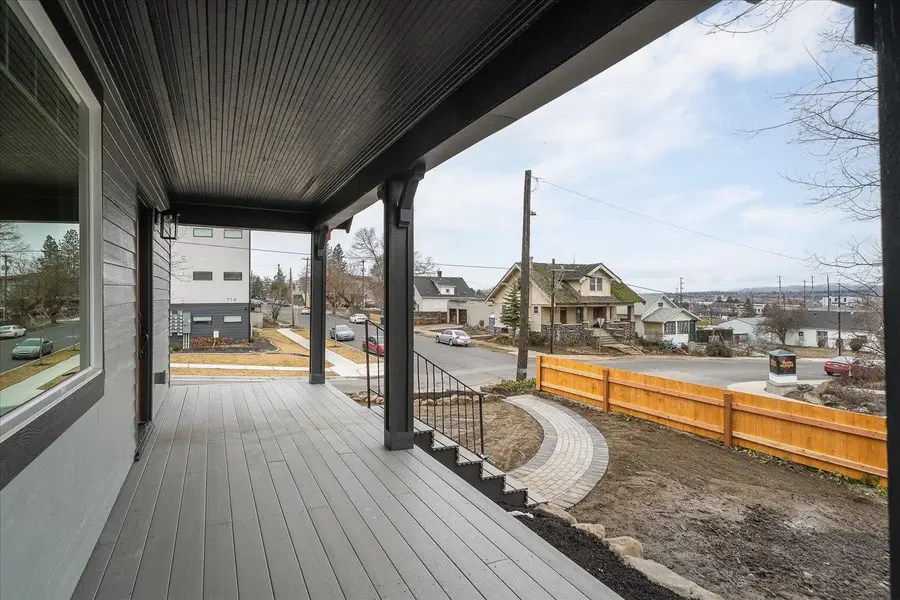 704 E Hartson Ave, Spokane, WA 99202 - #3