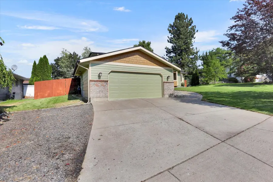 5204 W Bedford Ave, Spokane, WA 99208 - #2