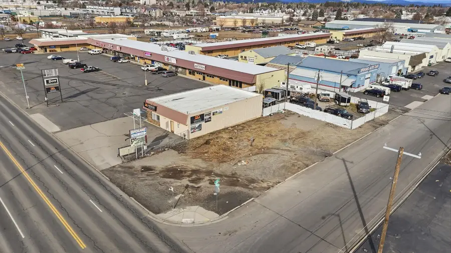 1327 E Francis Ave, Spokane, WA 99216 - #3