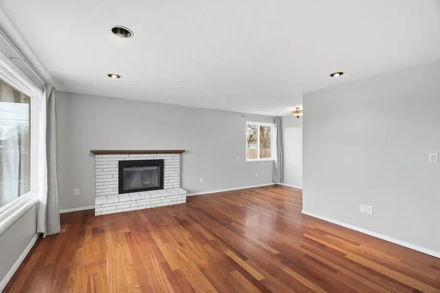 1403 E Gordon Ct, Spokane, WA 99207 - #3