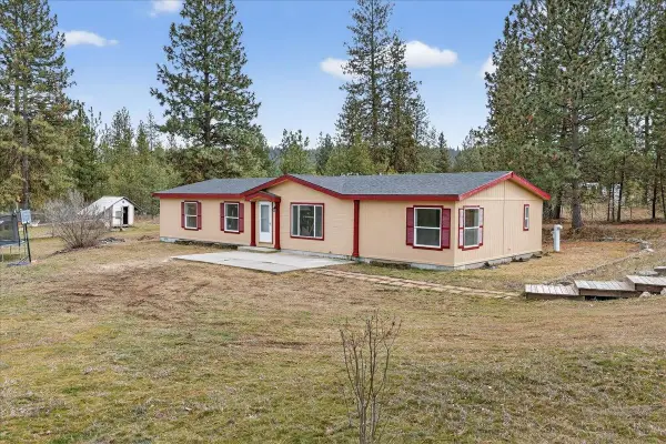 5648 W Green Pines Way, Deer Park, WA 99006