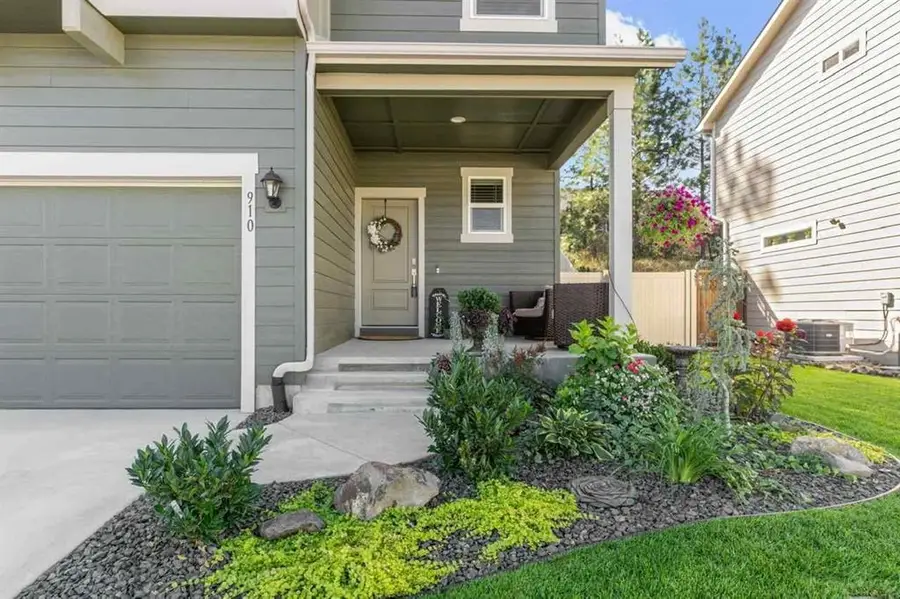 910 E Paske Rd, Colbert, WA 99005 - #2