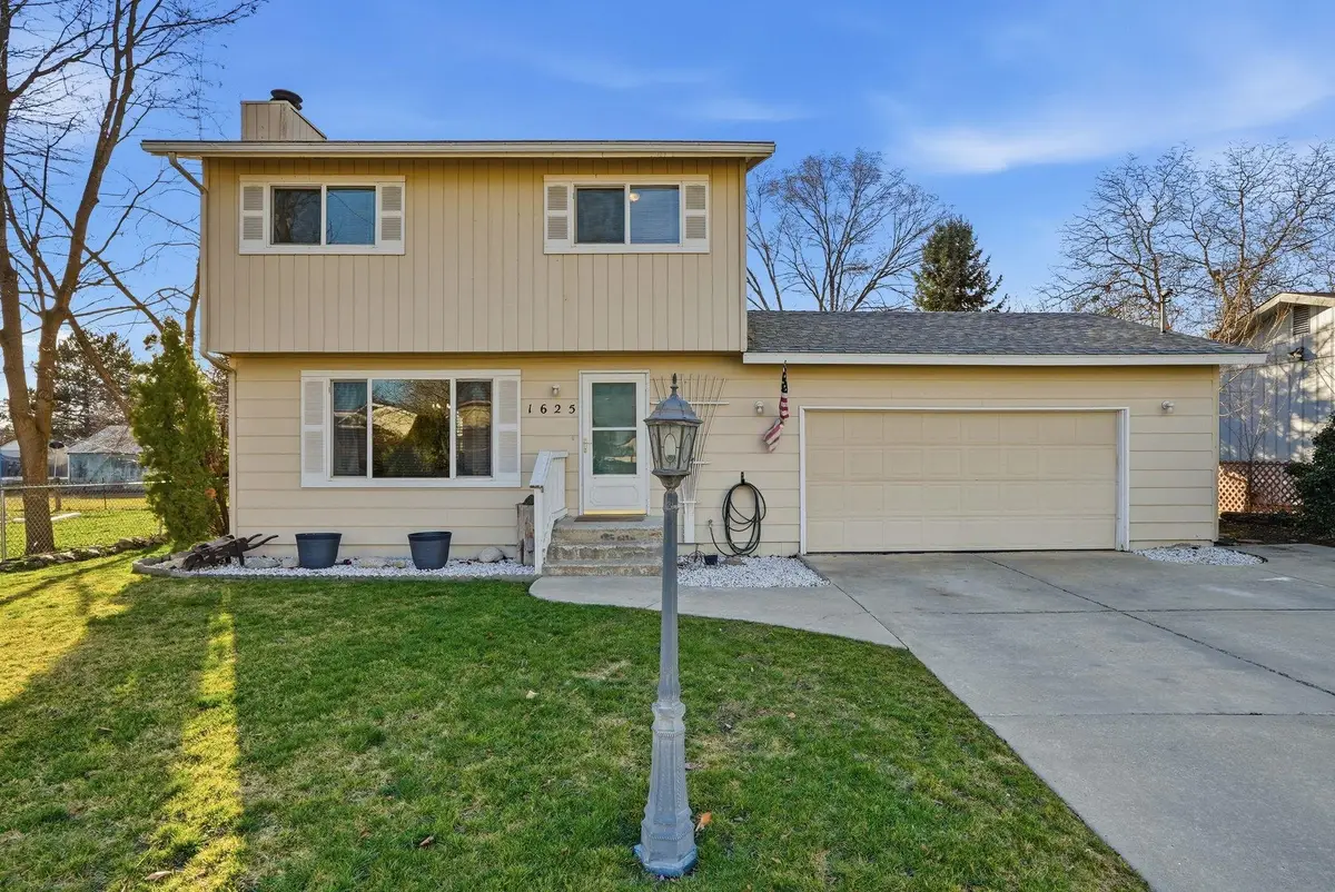 1625 N Walnut Rd, Spokane Valley, WA 99206 - #1