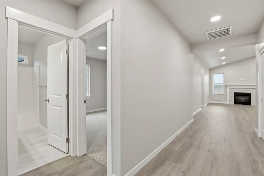 5341 N Sun Beam Ln, Spokane, WA 99217 - #2