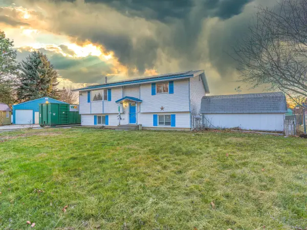 4907 N Chase Rd, Newman Lake, WA 99025