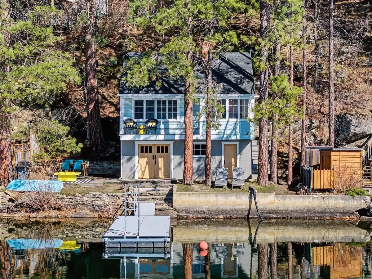 12925 N East Newman Lake Dr, Newman Lake, WA 99025 - #1