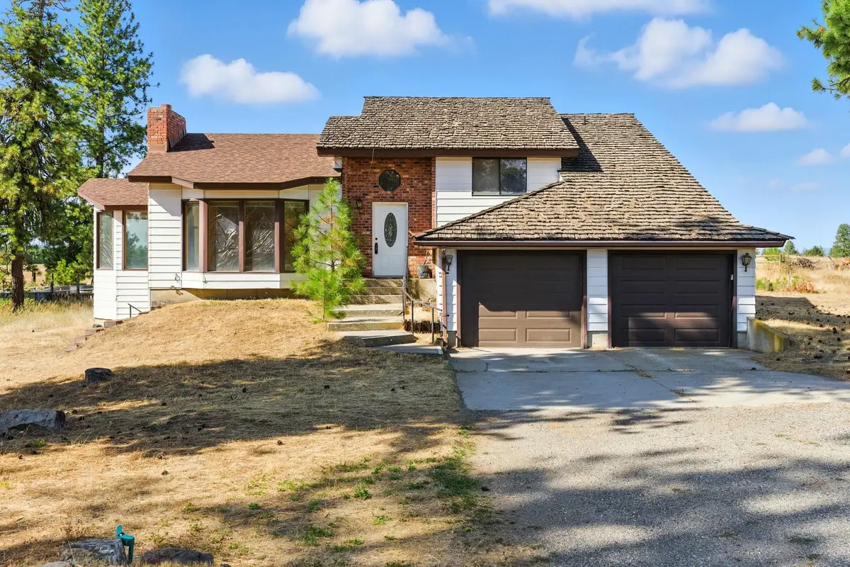 14510 W Pine Bluff Rd, Nine Mile Falls, WA 99026 - #1