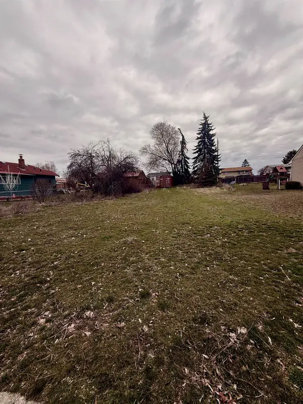 3309 E Bridgeport Ave, Spokane, WA 99207