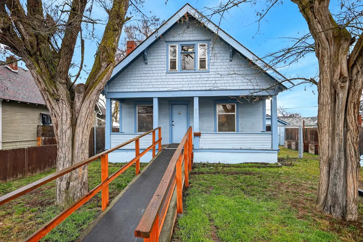 2311 E Sanson Ave, Spokane, WA 99223 - #1