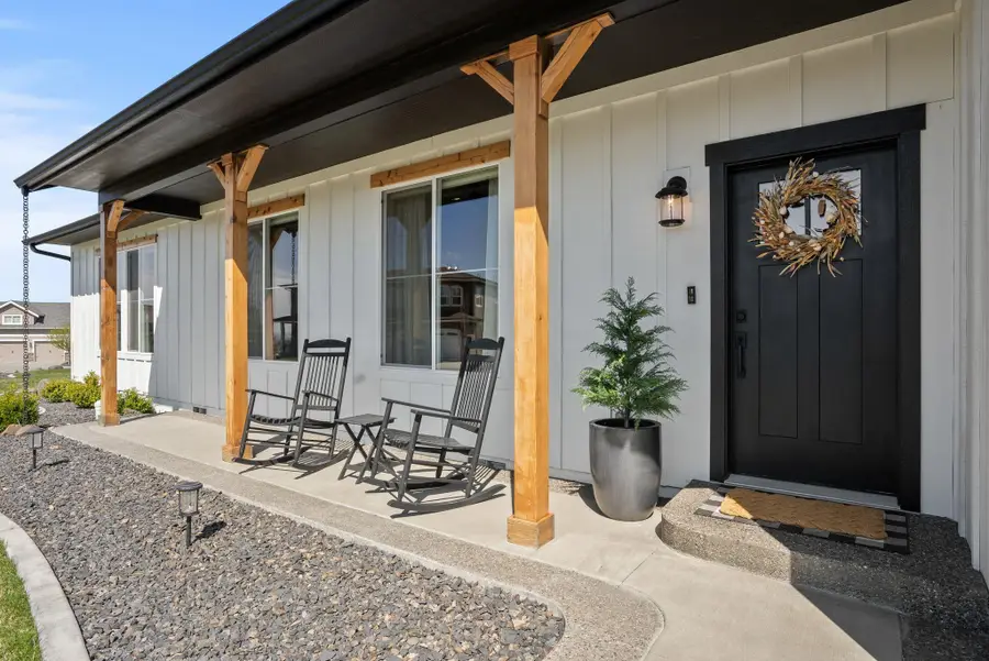 2539 S Man O War Ln, Veradale, WA 99037 - #3