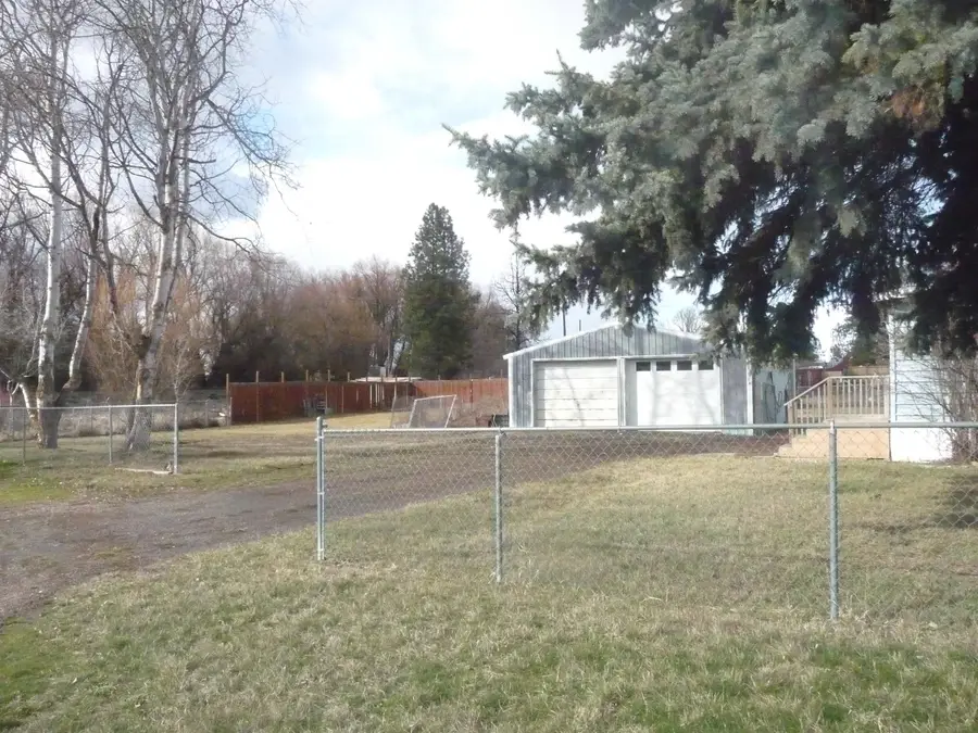 13302 W 4th Ave, Four Lakes, WA 99207 - #3