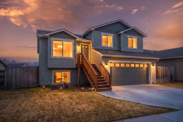 10327 W 9th Ave, Airway Heights, WA 99224