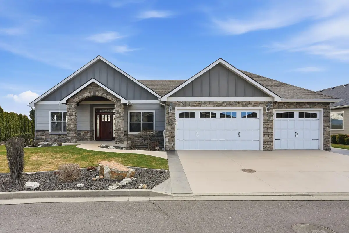 1228 E Fireside Ln, Spokane, WA 99208 - #1