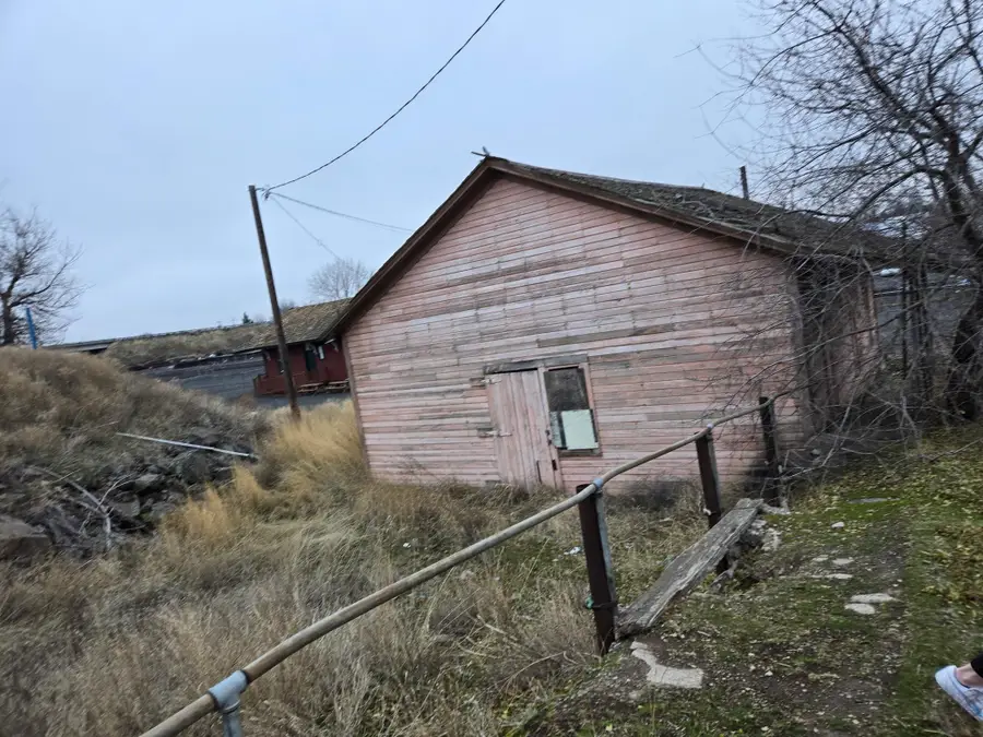 103 N B St, Sprague, WA 99032 - #3