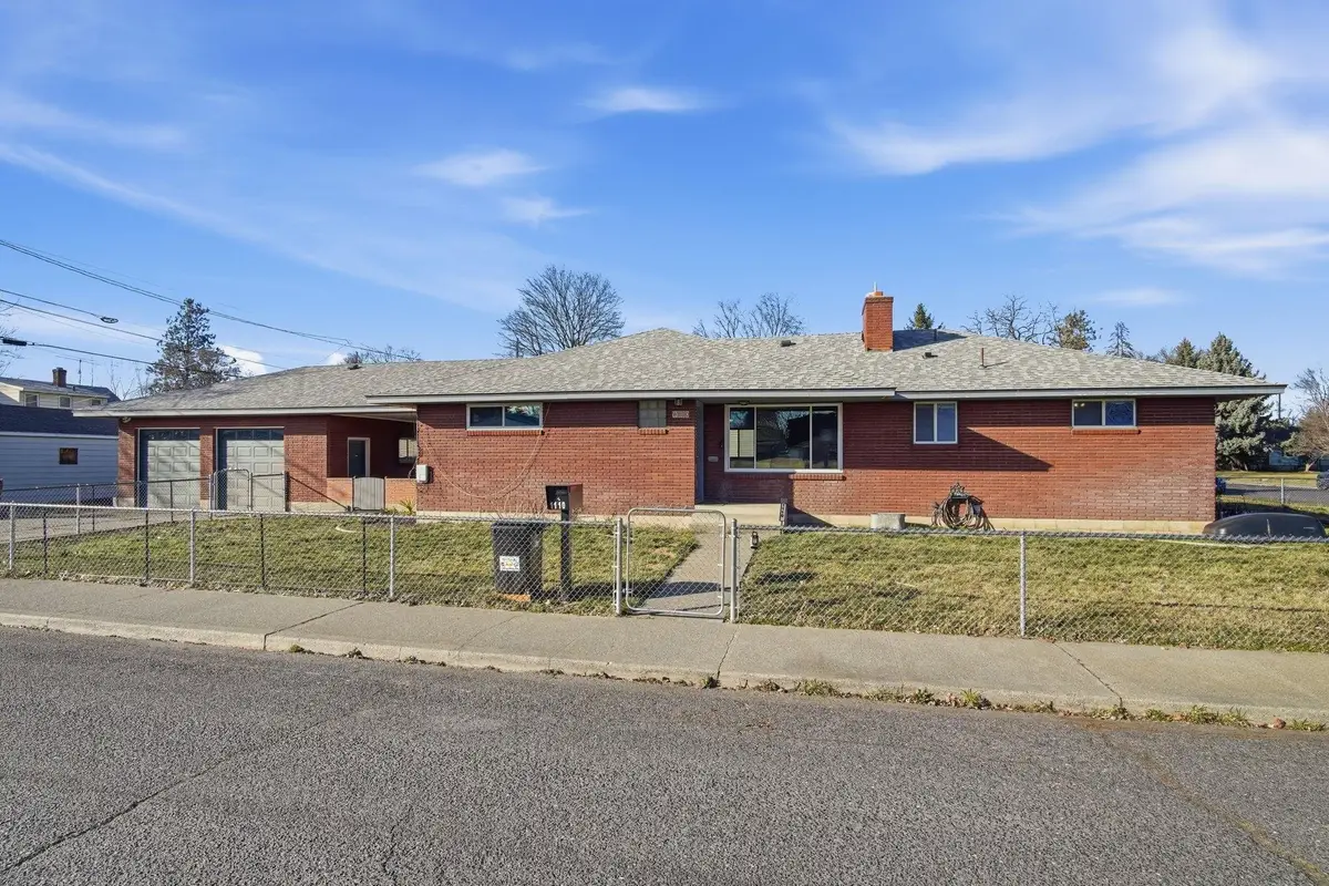 1110 W Queen Ave, Spokane, WA 99205 - #1