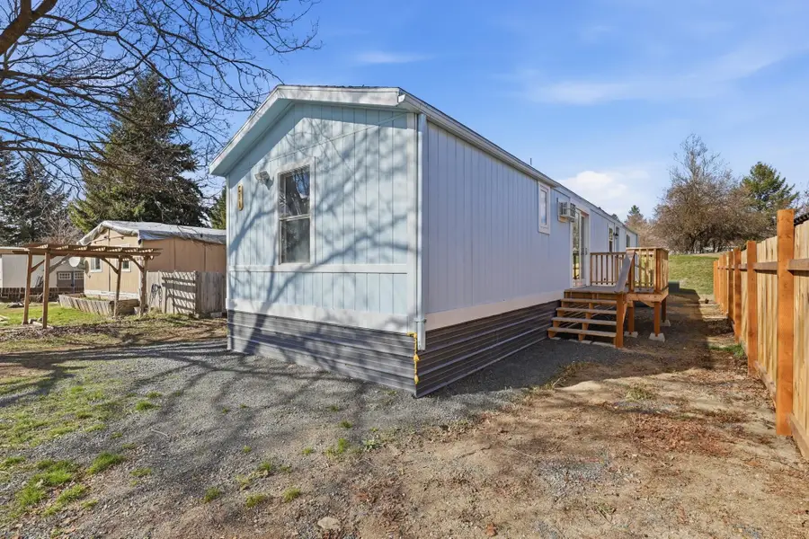 11705 N Wilson St, Mead, WA 99021 - #3