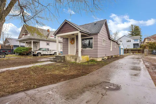 3707 E Bridgeport Ave, Spokane, WA 99217-6930