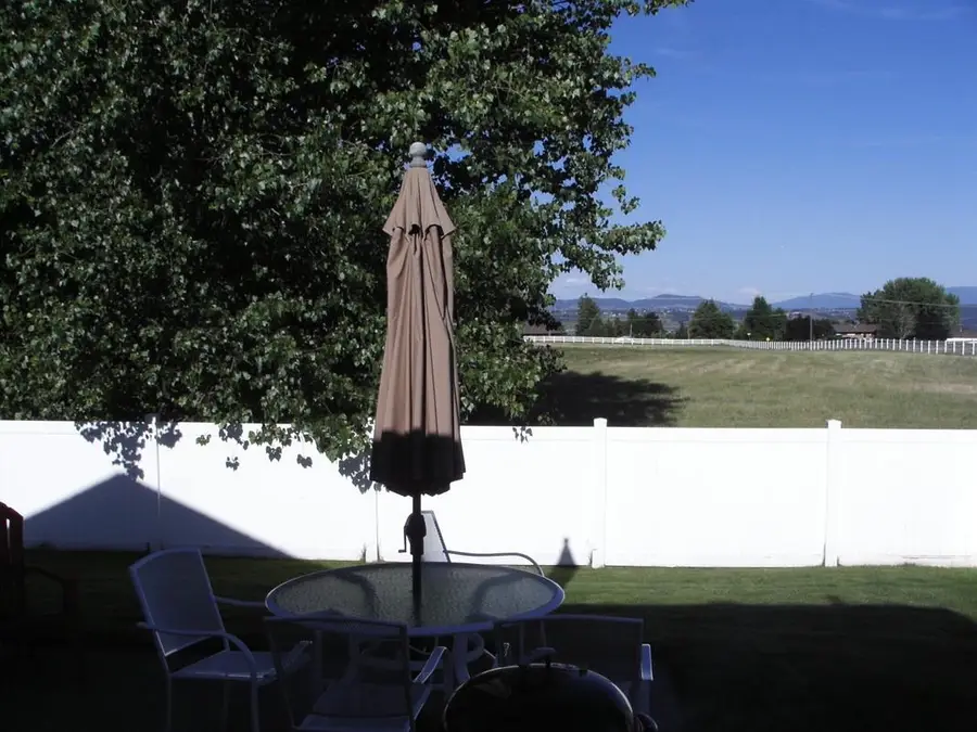 9412 N Oak St, Spokane, WA 99208-6727 - #2