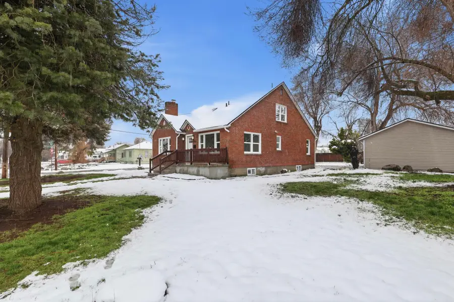 11022 E 4th Ave, Spokane Valley, WA 99206 - #2