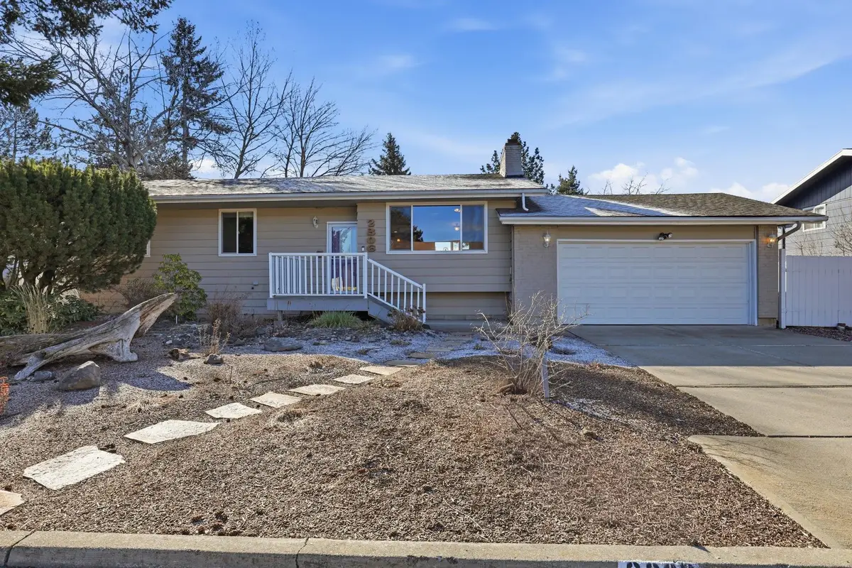 2306 E 49th Ave, Spokane, WA 99223 - #1