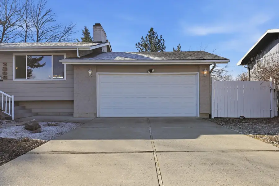 2306 E 49th Ave, Spokane, WA 99223 - #2